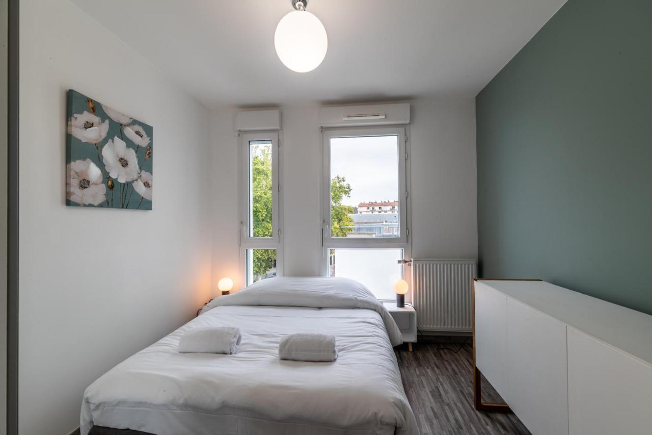 Be My Home - Les Mots Bleus Lyon Extérieur photo