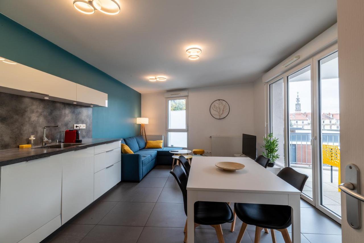 Be My Home - Les Mots Bleus Lyon Extérieur photo