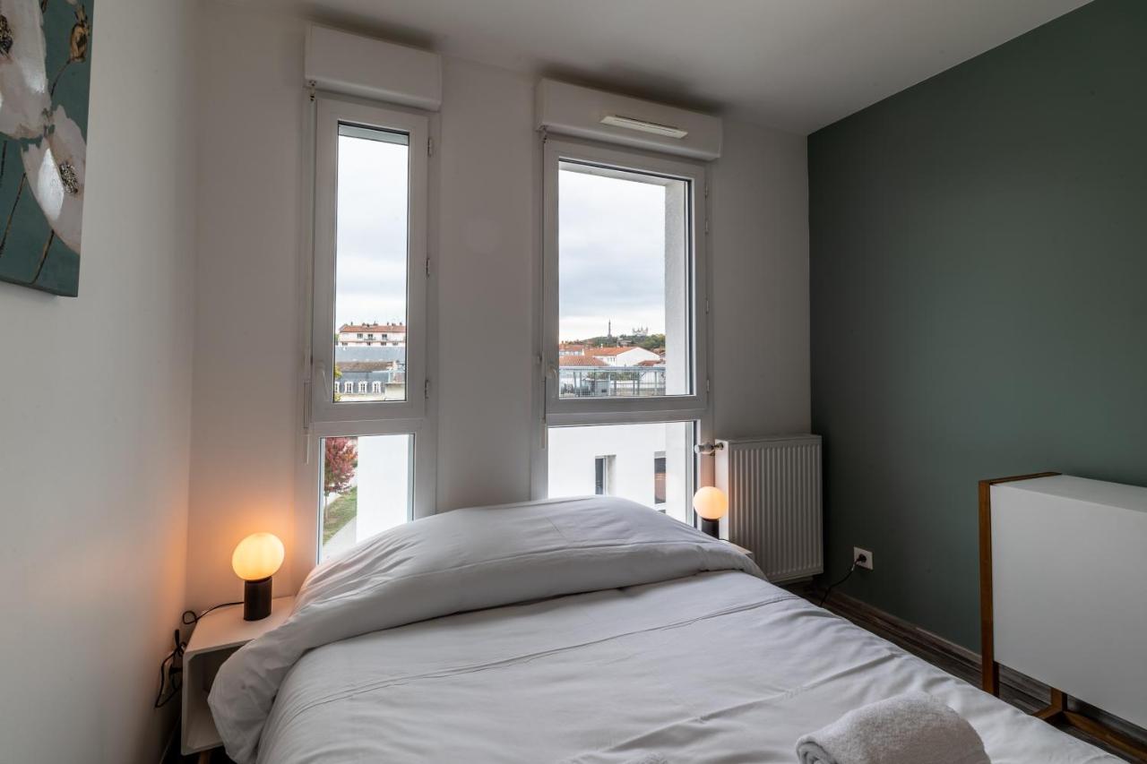 Be My Home - Les Mots Bleus Lyon Extérieur photo